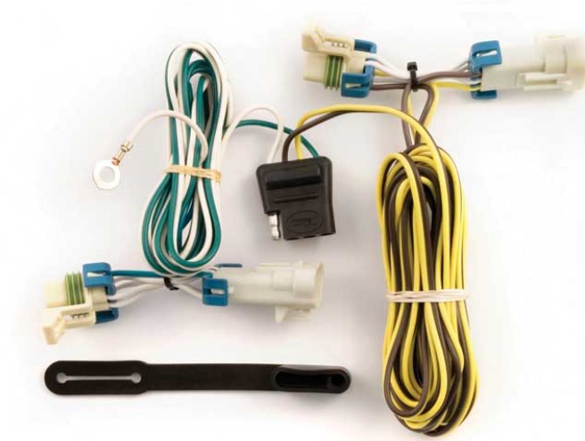 Curt 55432 T Connector With 4-Way Flat Trailer Connector